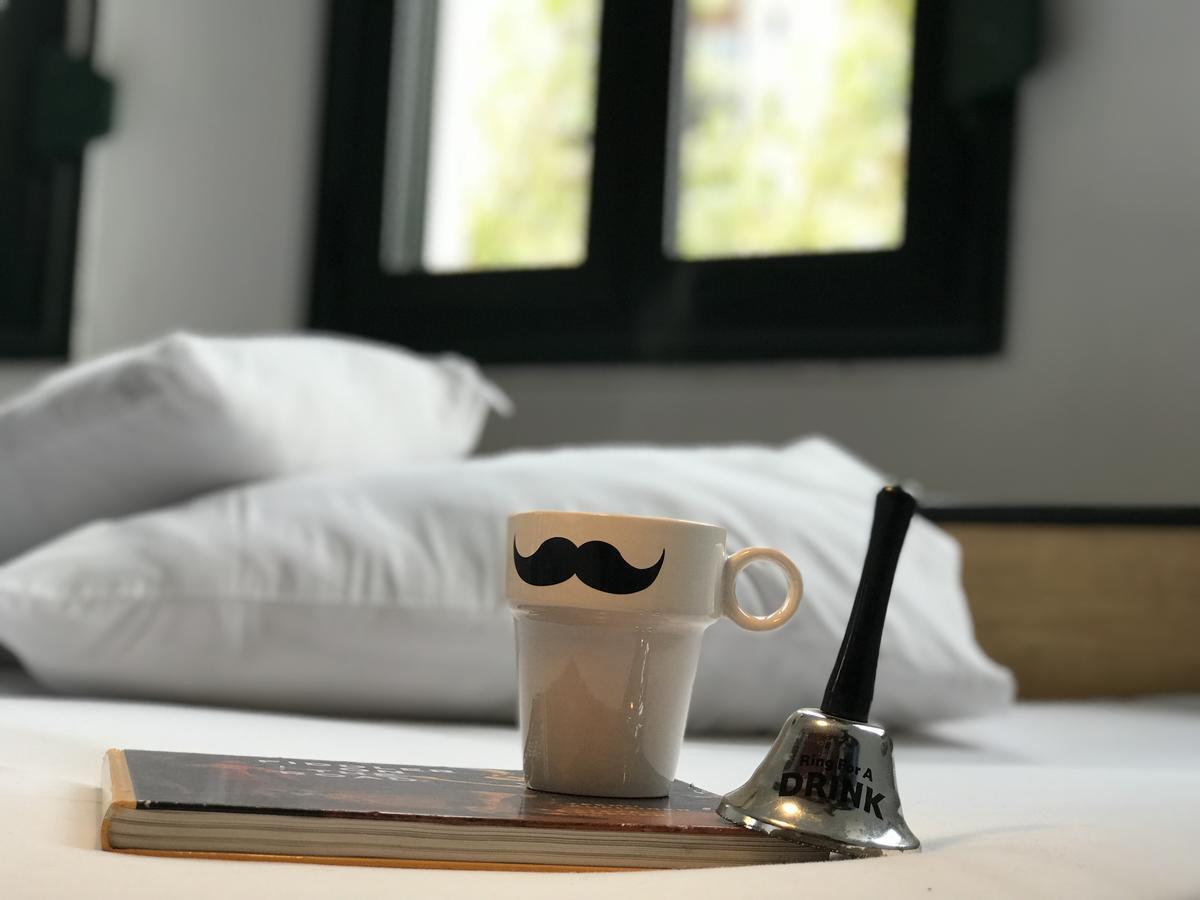 Destil Hostel Тирана Екстер'єр фото